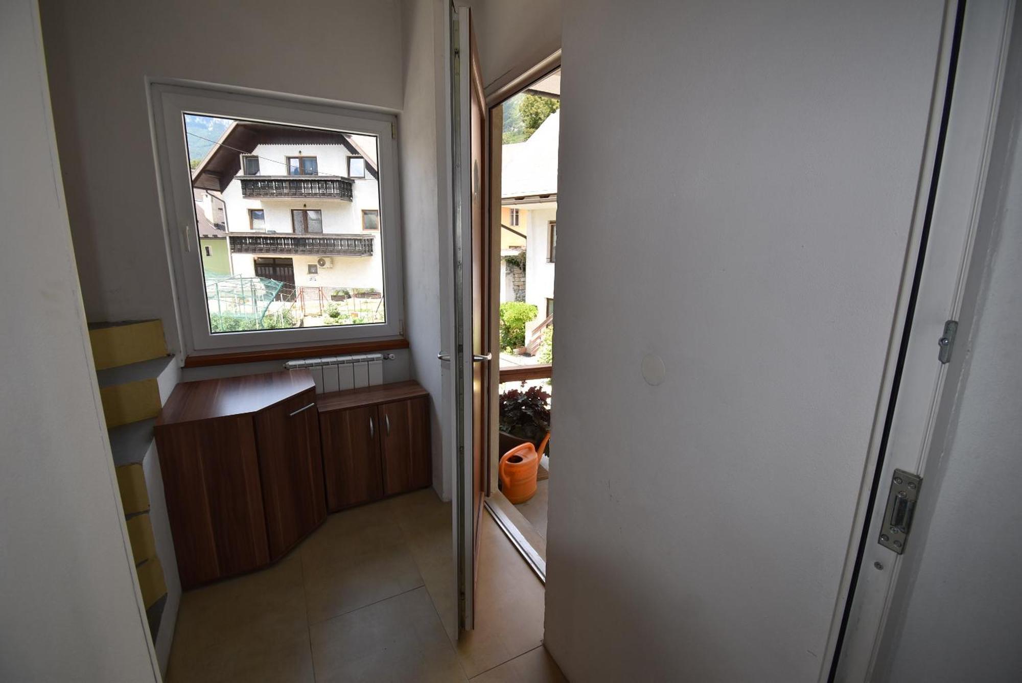 Apartments Free Alps, Massage & Wine 보베츠 외부 사진