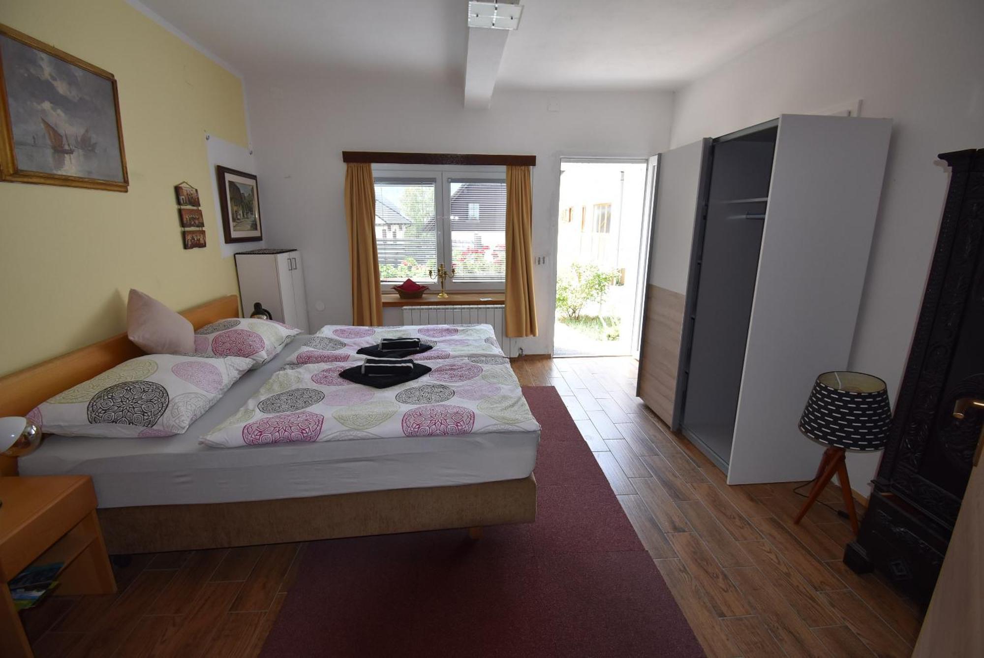 Apartments Free Alps, Massage & Wine 보베츠 외부 사진