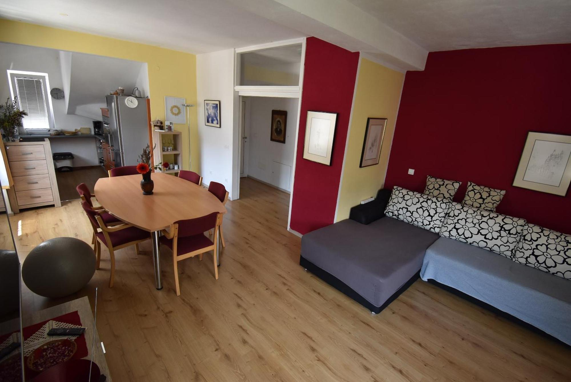 Apartments Free Alps, Massage & Wine 보베츠 외부 사진