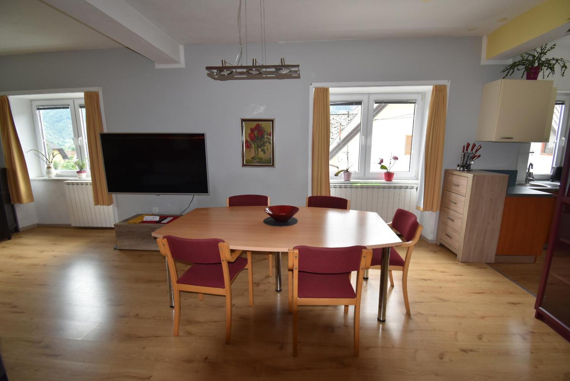 Apartments Free Alps, Massage & Wine 보베츠 외부 사진