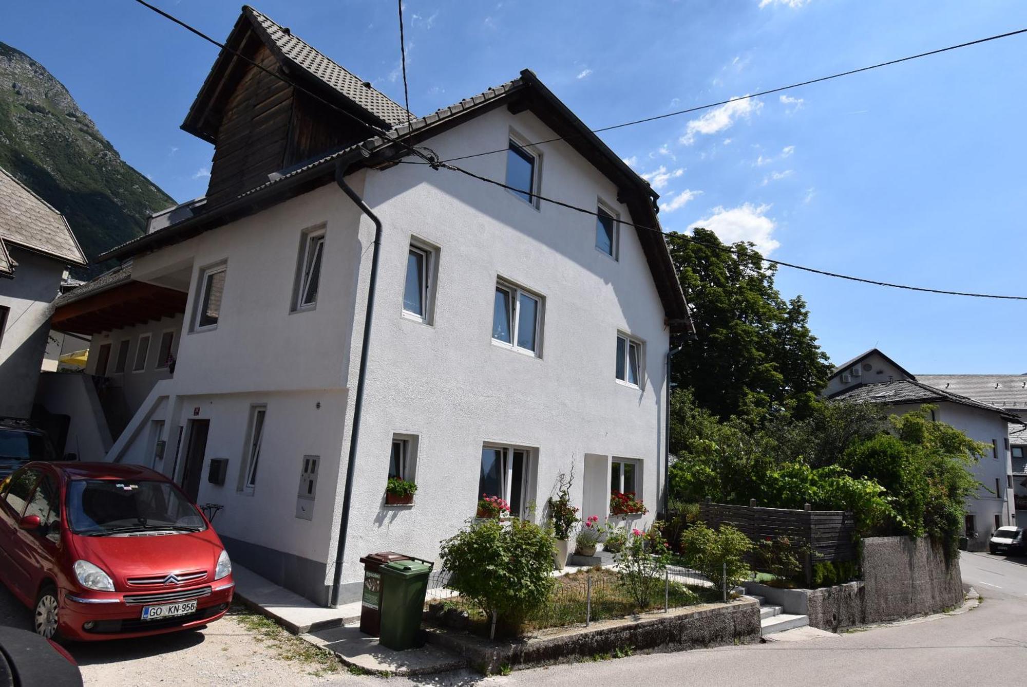 Apartments Free Alps, Massage & Wine 보베츠 외부 사진